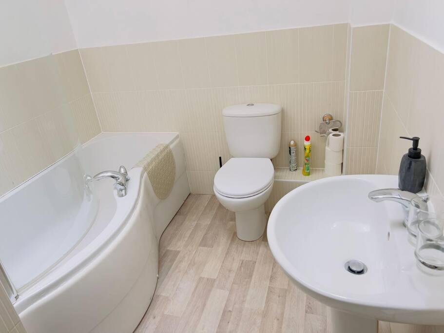 2 Bedroom Flat In Colchester Exterior photo